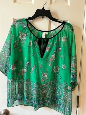 Lightweight Anthropologie Green Floral Peasant Blouse - Womens Top